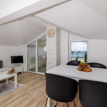 Jozic 茨里克韦尼察