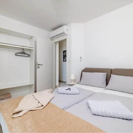 公寓 Jozic 茨里克韦尼察