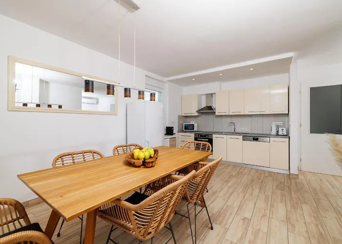 Jozic Apartman *