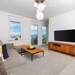 Jozic * Crikvenica